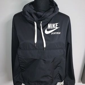 Nike wind breaker